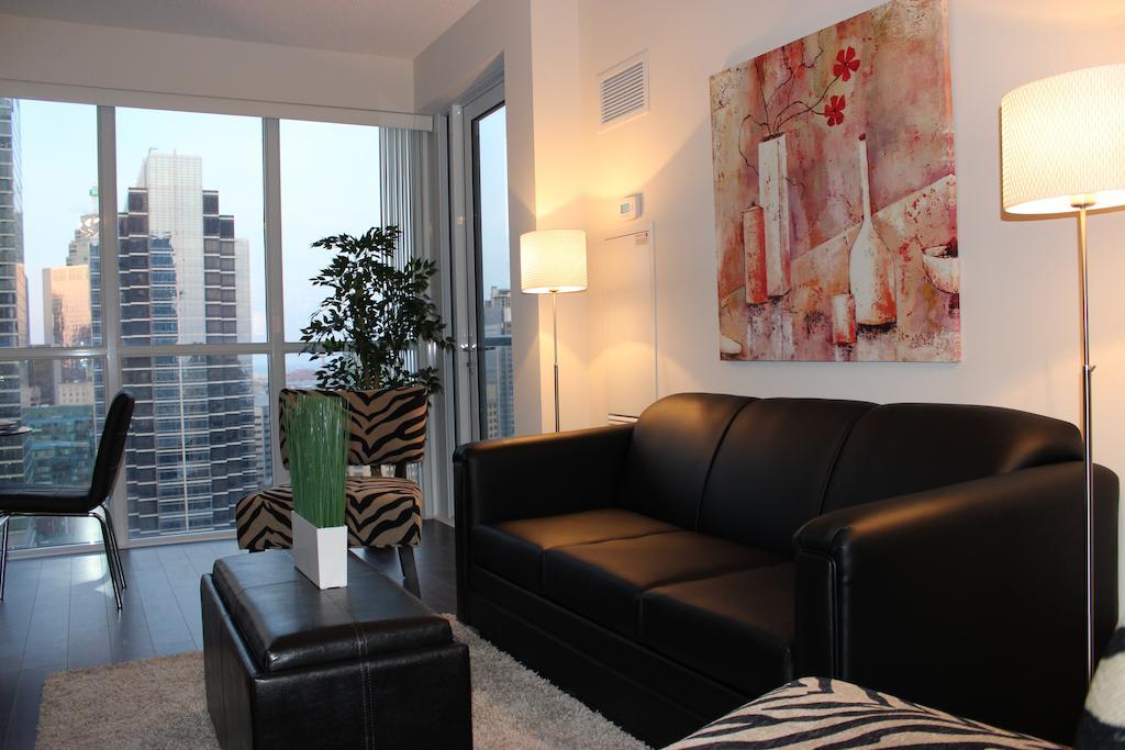 Atlas Suites - Cn Tower & Convention Centre Toronto Oda fotoğraf