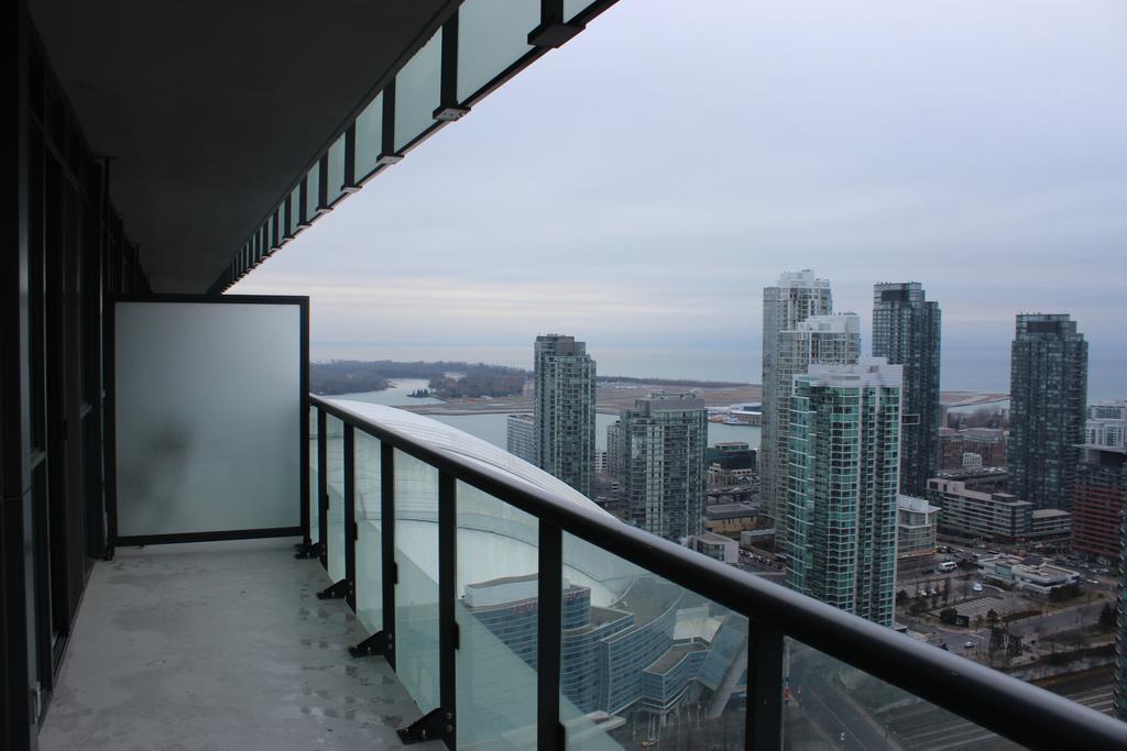 Atlas Suites - Cn Tower & Convention Centre Toronto Dış mekan fotoğraf