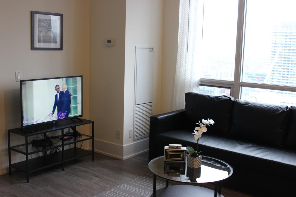 Atlas Suites - Cn Tower & Convention Centre Toronto Dış mekan fotoğraf