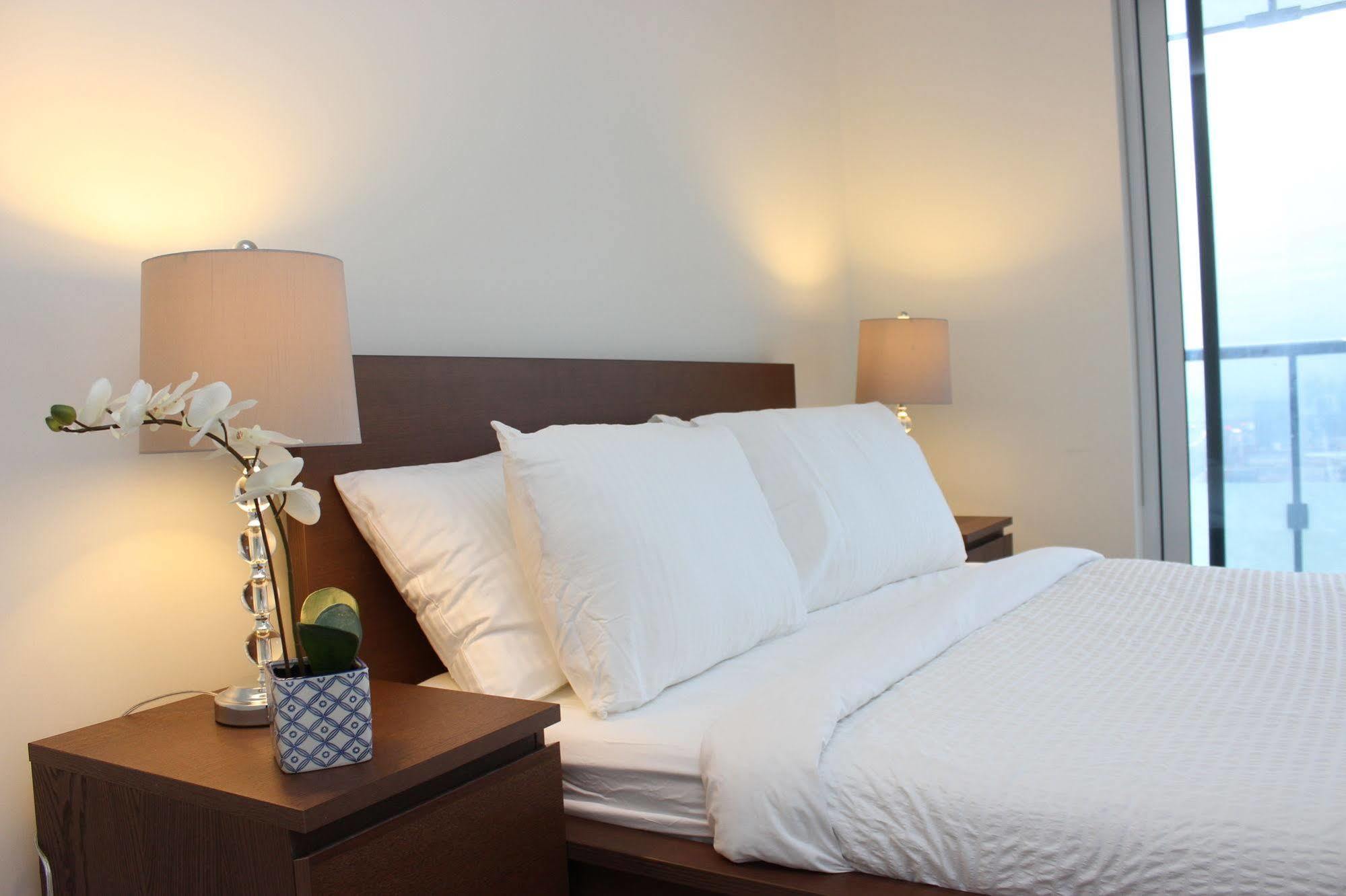 Atlas Suites - Cn Tower & Convention Centre Toronto Dış mekan fotoğraf