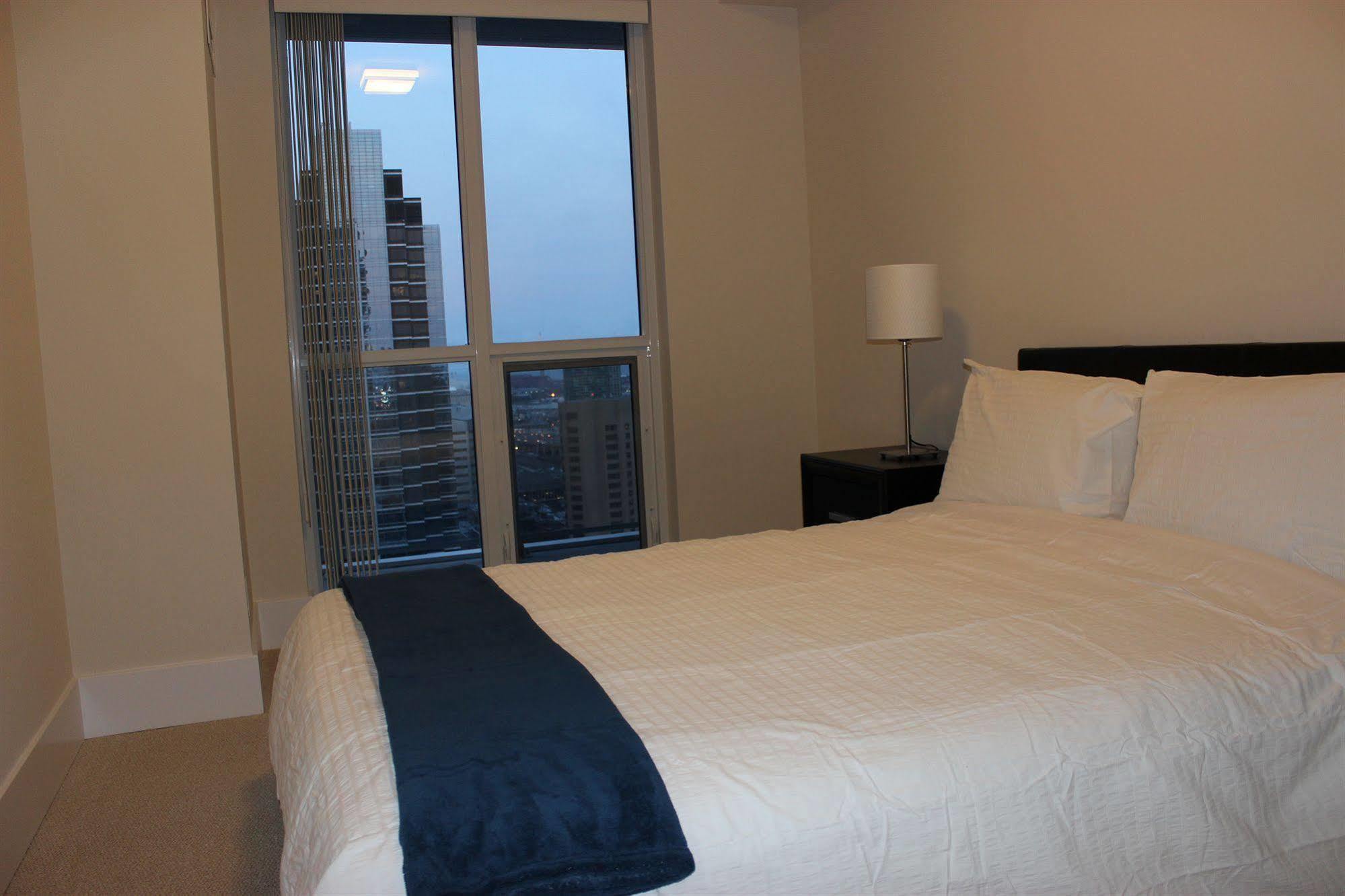 Atlas Suites - Cn Tower & Convention Centre Toronto Dış mekan fotoğraf